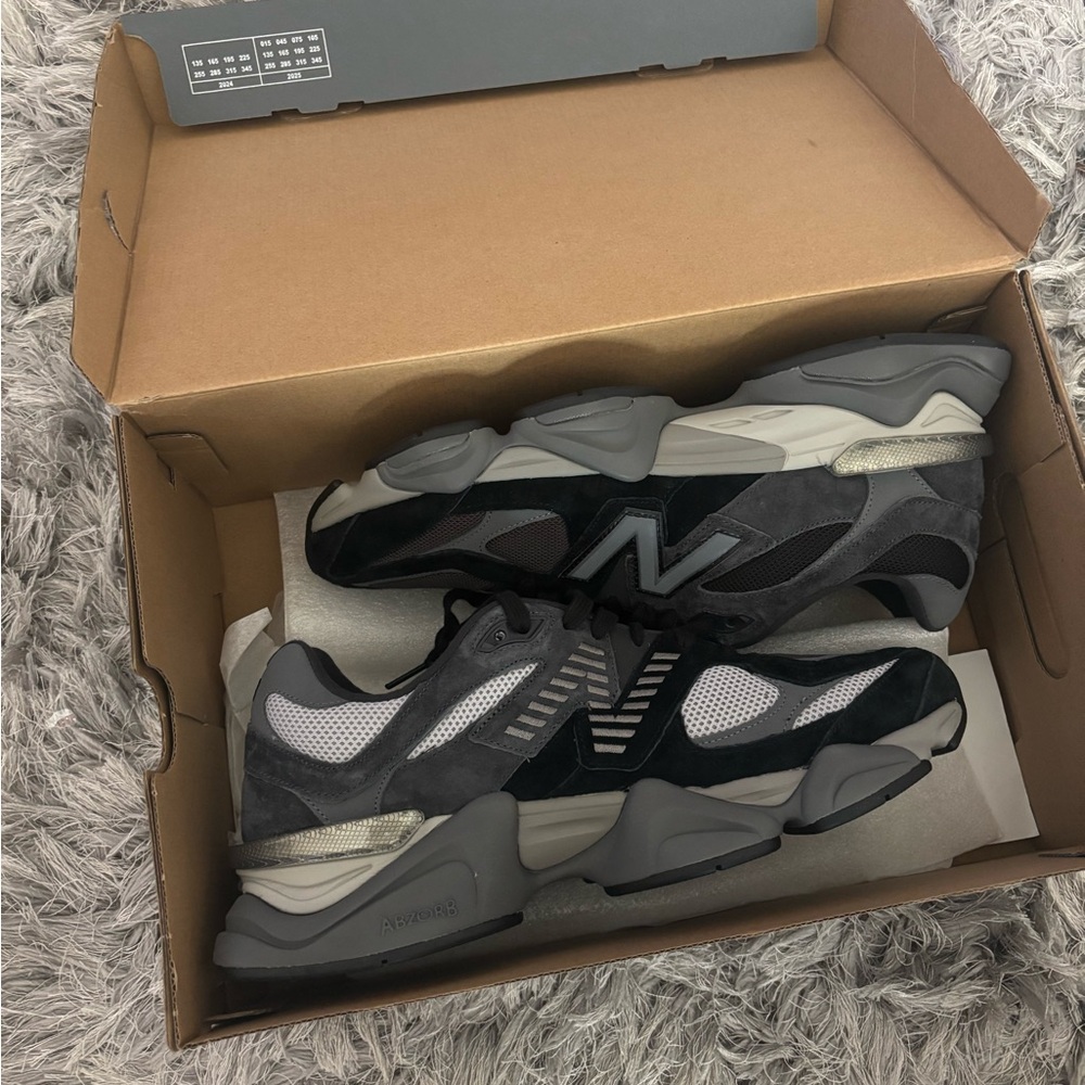 Black/Grey New Balance 9060 (U9060BLK)
